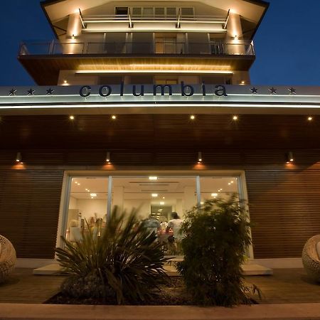 Hotel Columbia Μπελάρια-Ιτζέα Μαρίνα Εξωτερικό φωτογραφία